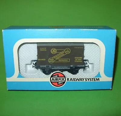 £8.99 • Buy Airfix / 54331-8 GWR Conflat Wagon & Container Load / Boxed