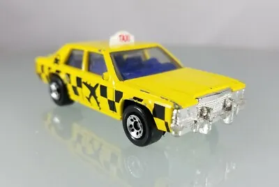 Matchbox Ford LTD Airport Taxi Yellow - 1999 • $7.49