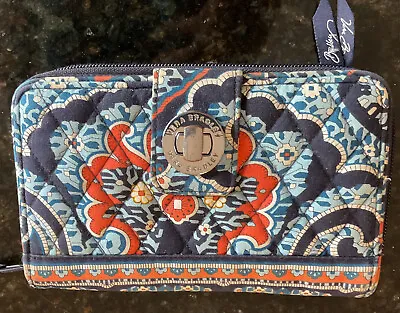 Vera Bradley Turn Lock Zip Around Wallet • $11.90