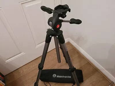 Manfrotto Compact Advanced Aluminium Tripod With 3 Way Head Black • £84.95