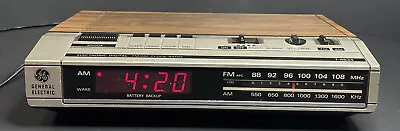 Vintage General Electric GE Digital Alarm Clock Radio Buzzer Model 7-4634B AM/FM • $27