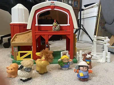 Fisher- Little People Farm Playset • £9.99