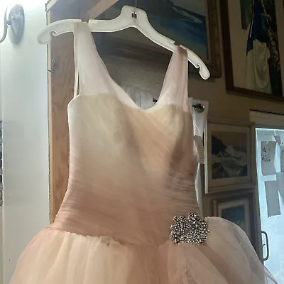 White By Vera Wang Ivory & Ballet Ombre Tulle Wedding Dress Size 0 • $350