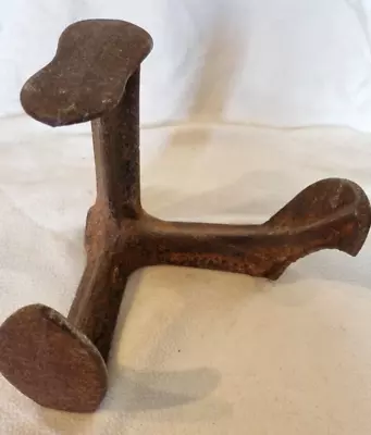 Vintage Cadt Iron Cobbkers Anvil/ Door Stop • £35