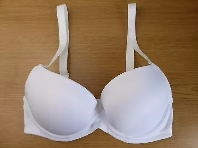 Figleaves Size 32D  Multiway Plunge Seamless Cup Padded Underwired  Bra White • £12.99