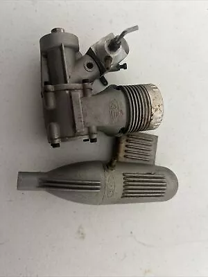 K&B 40 ENGINE And Muffler • $40