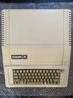 Apple IIe 128K Enhanced A2S2064  Excellent Condition & Working Order (see Desc) • $30