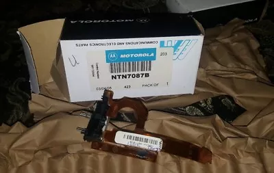 Motorola Genuine Parts Flex Control Part #ntn7087b Or Part # 6538-000914  • $150