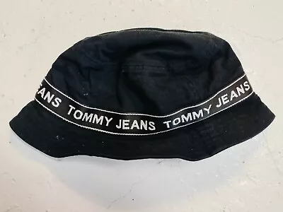 Tommy Jeans Black Bucket Hat • $10