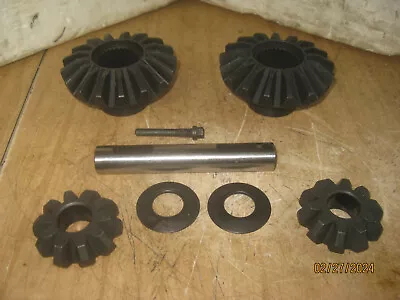 YGA 16053 EATON SPIDER GEAR KIT 30 SPLINE YUKON DURA GRIP 10 BOLT 8.5 Posi 8.6 • $149