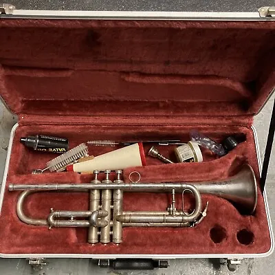Martin Handcraft Dansant Elkhart Vintage Trumpet SN/65766 W/extras • $480