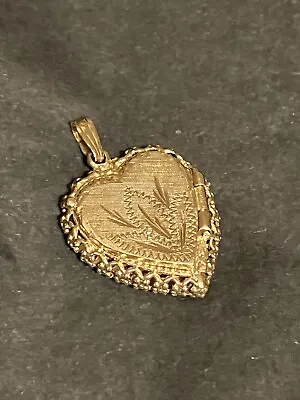 Vintage 14K Yellow Gold Engraved Braided Heart Photo Locket Pendant 4.5 Grams • $350