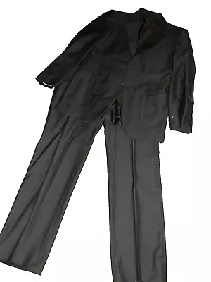 Ermenegildo Zegna 100% Wool Dark Grey 2-Piece Suit  Size 42''C 36''W • £10
