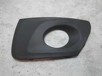 Os211405 Volvo XC70 2014 2015 2016 RH Front Bumper Fog Light Cover OEM • $29.99