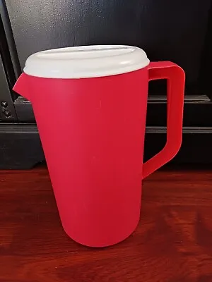 Vintage Rubbermaid Pitcher 2 1/4 Quart Red With White Lid J-2445 • $4.99