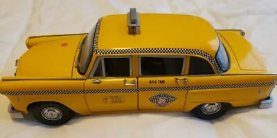 USED / CAR ONLY / 1:18 Sunstar 1981 New York Checker Taxi Cab Yellow DIECAST • $32