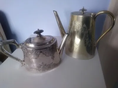Walker And Hall Antique Vintage Silver Plated Hot Water / Coffee / Tea Pot • £25