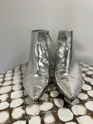 $22 • Buy ZARA Woman Silver Metallic PointyWomen’s Booties Kitten Heel Funky Concert Style
