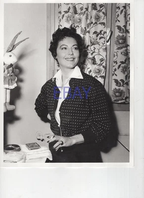 £51.59 • Buy Ava Gardner Smokes A Cig W/ A Smile PHOTO From Original Negative