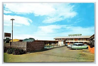 Shamrock Motel Parking Lot Dallas Texas TX UNP Chrome Postcard U5 • $3.95