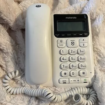 Motorola CT610 Corded Telephone With Answering Machine White • $24.99