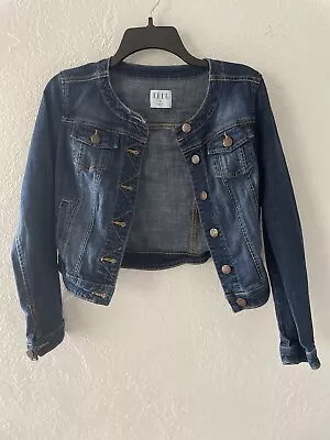 ELLE Women's Blue Medium Wash Denim Button Down Crop Stretch Jean Jacket Size XS • $14.99