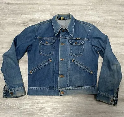 Vintage 80s Style Wrangler Blue Denim Button Up Jacket Made In USA Size S • $50