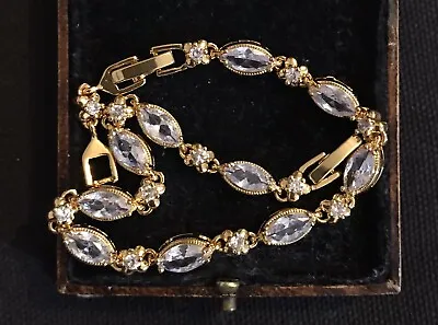 Vintage Style White Gemstones And Zircon Bracelet 18K Gold Plated • £14.99