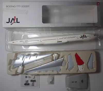 1:200 Hogan B777-300ER Japan Airlines JAL • $78.29