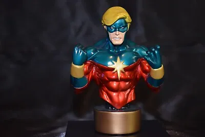 Bowen Mini Bust Captain Marvel  70's Version  • $50