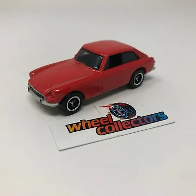 1971 MGB GT Coupe * 1:64 Scale Diecast Model Diorama * F1013 • $5.99