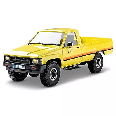 FMS Toyota Hilux 1:18 Scaler RTR RC Car FMS11816 • $466.59