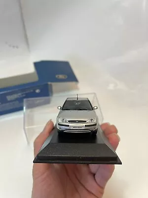 1:43 Scale Minichamps Ford Mondeo 2001 Sedan Silver Diecast Model Car • $65