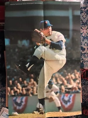 Vintage 1973 TOM SEAVER IN ACTION Scholastic Poster NEW YORK METS • $79.99