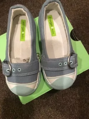 Morgan & Milo NOS Slip On Sneakers 7-8.5 *RUNS SMALL* Girls Blue BUCKLE Cap Toe • $34.95