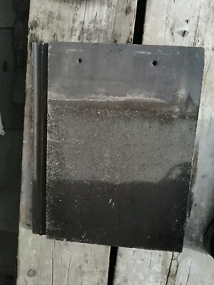 £1 • Buy Quintile Used Concrete Roof Tiles