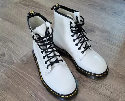 MADE IN ENGLAND Dr Doc Martens White Womens US 6 Leather Vintage UK 4 FREE SHIP • $84