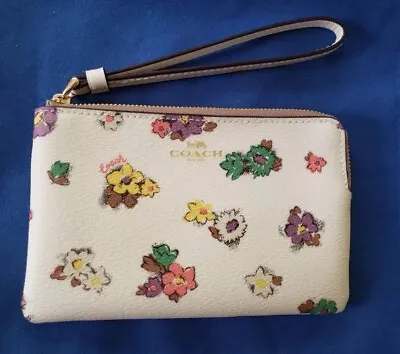 Coach Chalk (Ivory) Floral Corner Wristlet Wallet Clutch Purse Case 6  X 4  NEW • $66.81