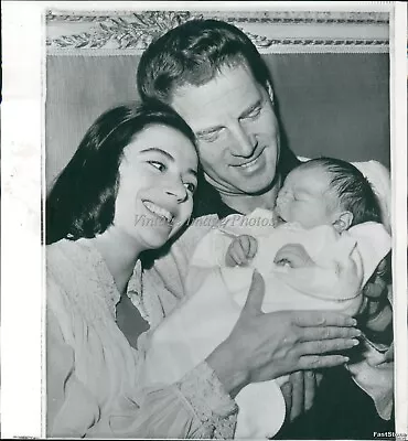 1960 Marisa Pavan Actress Jean Pierre Aumont & Baby Patrick Infants Photo 8X8 • $19.99