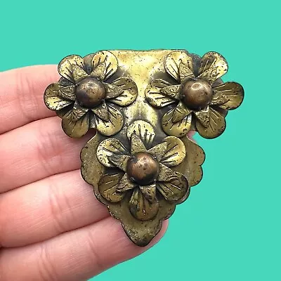 Huge Vintage Antique Brass Scarf Fur Clip Layered Floral Gold & Copper Tone • $35