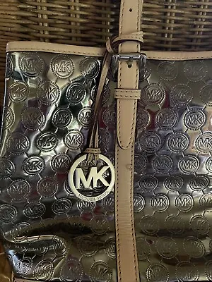 MICHAEL KORS Vintage Silver Mirror Logo Leather  Bag W/ Logo Charm • $89