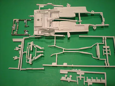 68 1968 Ford Mustang GT Cobra 1/25 Frame Axle Rear End Chassis Floor Pan Exhaust • $11.99