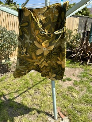 £0.99 • Buy Charlotte Halton Green Wrap Skirt Size 12