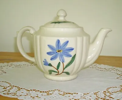 $14.99 • Buy Vintage Shawnee Blue Daisy Flower 6 Cup Teapot W/ Lid ~ 