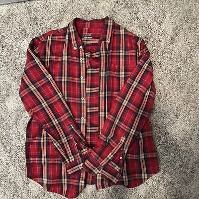 Mens Red Flannel L  • $16