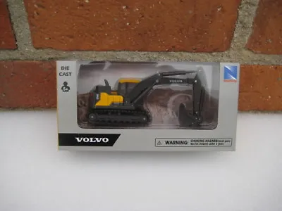 Volvo EC140E Excavator 6.5  Diecast With Plastic Construction New Ray Toy Yellow • $15.88