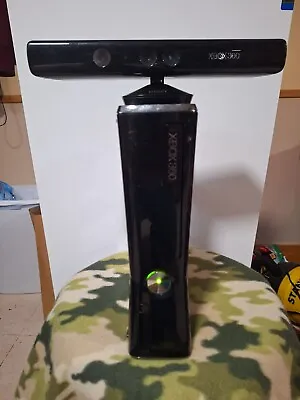 Microsoft Xbox 360 Slim 250 GB Console And Kinect Camera With A/V Cable • $68
