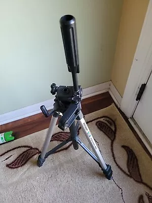 Velbon Videomate 400 Tripod • $25