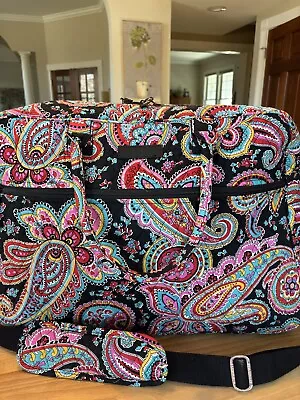 Vera Bradley Weekender With Detachable Shoulder Strap • $35