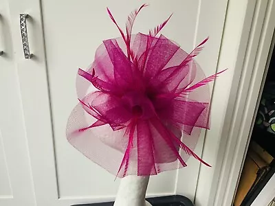 NEW Magenta Pink Fascinator Wedding Ladies Race Day Fashion Accessories • £14.99